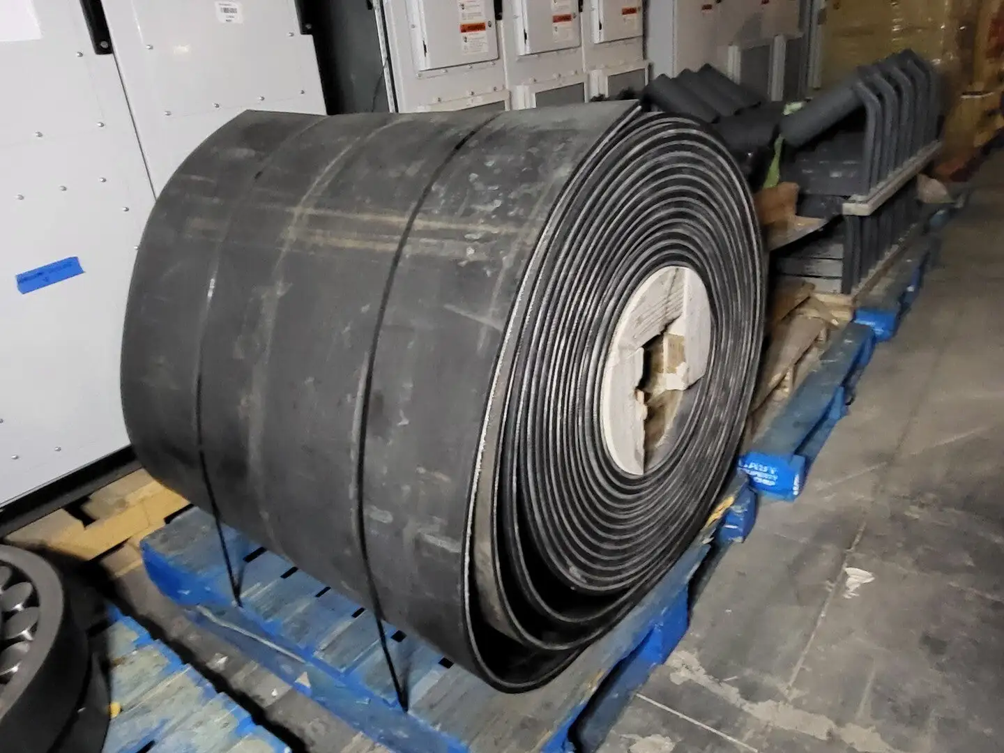 NEW GOODYEAR PP42X335