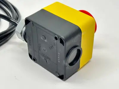 HW1X | Idec  Control Box Emergency Stop Pushbutton Type  - New