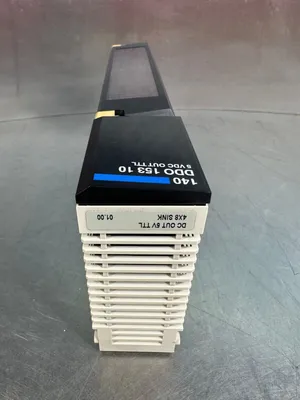 Schneider Automation 140 DDO 153 10 5VDC Out TTL (3B-29)