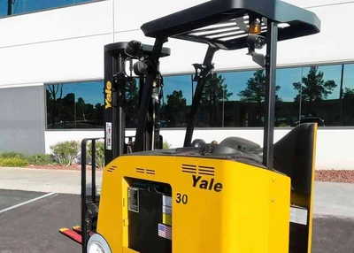 USED 2022 YALE ESC030AD