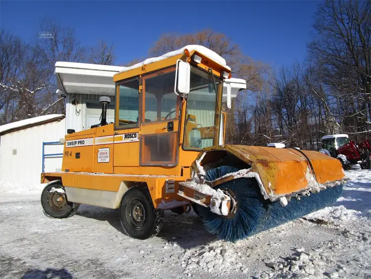 Used 2006 ROSCO 4820 Street Sweeper New York US | Abele Tractor #1343028
