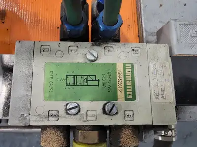 Welding Machines ZT 22/10 LD 22 w/ Numatics Solenoid Valve