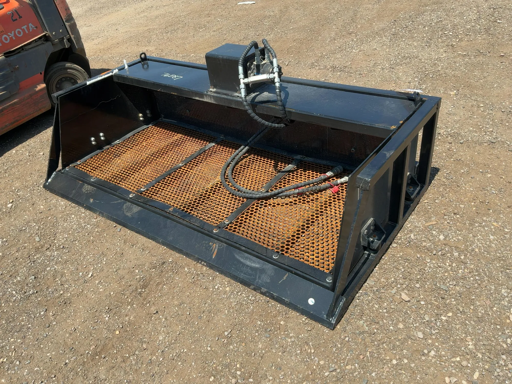 Used _UNKNOWN_ _UNKNOWN_ Skid Steer Buckets Michigan US | Miedema Asset Management Group #1311880