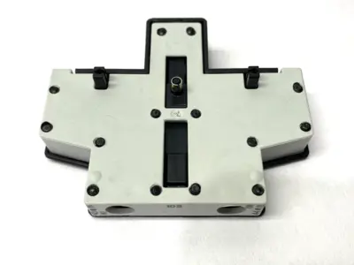 USED MOELLER AUXILIARY CONTACT 15A 600VAC