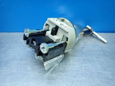 NEW ALLENBRADLEY 800TH3104D1
