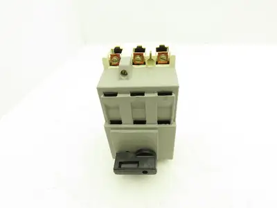 AEG MCBS103 Disconnect Switch 100AMP 3 Pole 380-660VAC W 6 Lug Connectors
