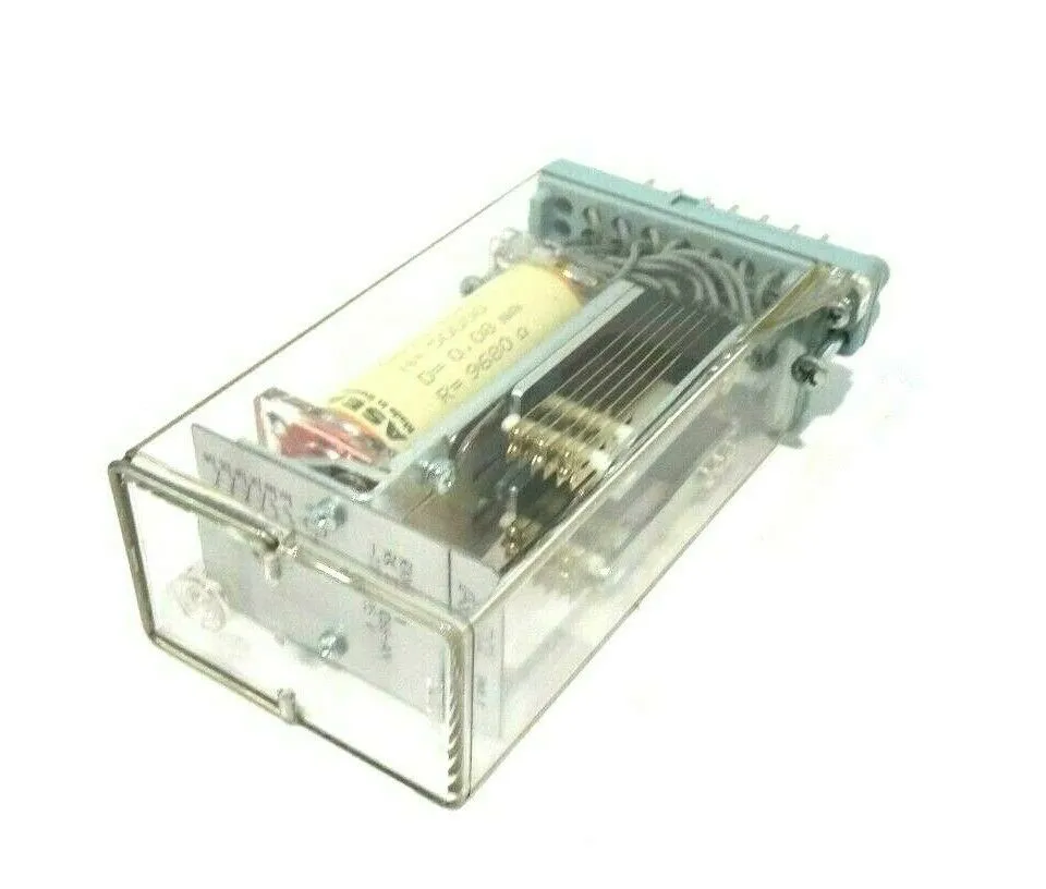NEW ABB RK 211 066-AN AUXILIARY RELAY RXMA1 RK211066AN