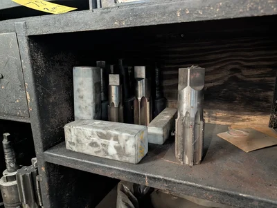 Used _UNKNOWN_ _UNKNOWN_ Taps & Dies Texas US | IRS Auction #1320685