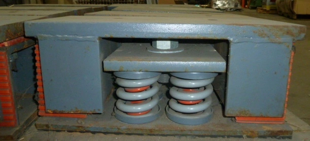 Used VMC SPG MTG AWMR-4-1627 Isolation Pads Ohio US | CW WOOD MACHINERY #475588