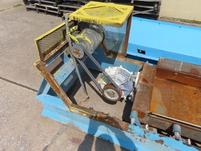 Vibrating Conveyor, 24" wide x 23' long x 6" deep
