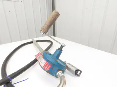 Blackmer F210A Drum & Container Pump Rotary Vane Hand Pump w/Hose