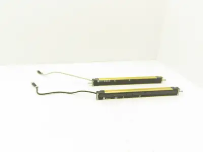 Omron F3SJ-A0320P30-L F3SJ-A0320P30-D Light Curtain Emitter Receiver Set/Bracket