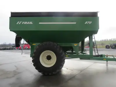 Used 2025 E-Z TRAIL 870 Grain Carts Pennsylvania US | Zimmerman Farm Service #1409829