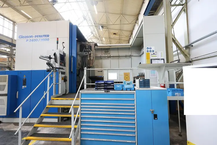 Used 2007 GLEASON PFAUTER P 2400/2800 Gear Hobbers Georgia US | Shub Machinery #293857