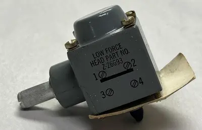 New | in-Stock ALLEN-BRADLEY Z-26693 Switch Parts Ohio US | Surplus Asset Holdings #1247892