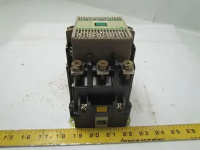 LG SMC-100P Contactor Motor Starter 100A 3 Pole 550V 120V Coil