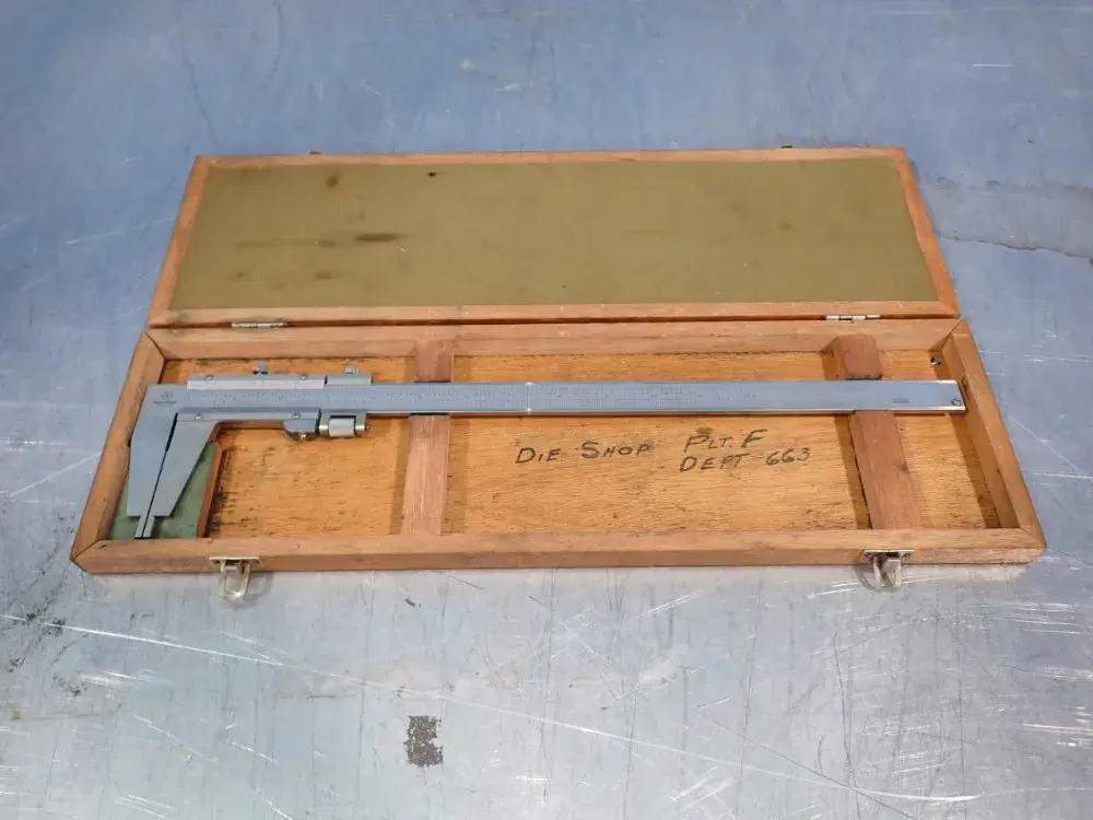 Used MITUTOYO 160124 Vernier Calipers Ohio US | HGR 24 #1249435