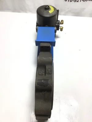 Jamesbury 815L-11-2236-TT C MOD Wafer-Sphere Butterfly Valve Size 4