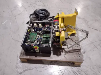 Used FANUC A05B-1522-B201 Robot with R-30iA Mate A05B-2553-B360 Controller Robots Michigan US | Maverick Industrial Sales #1397608