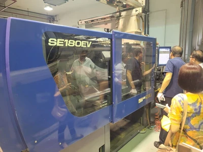 Used 2013 SUMITOMO SE220HSZ-C900 Injection Molding Machines Florida US | ESCOBAR TRADING, INC. #1328201