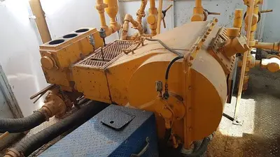 USED SJ PETRO SJ-300 TRIPLEX MUD PUMP