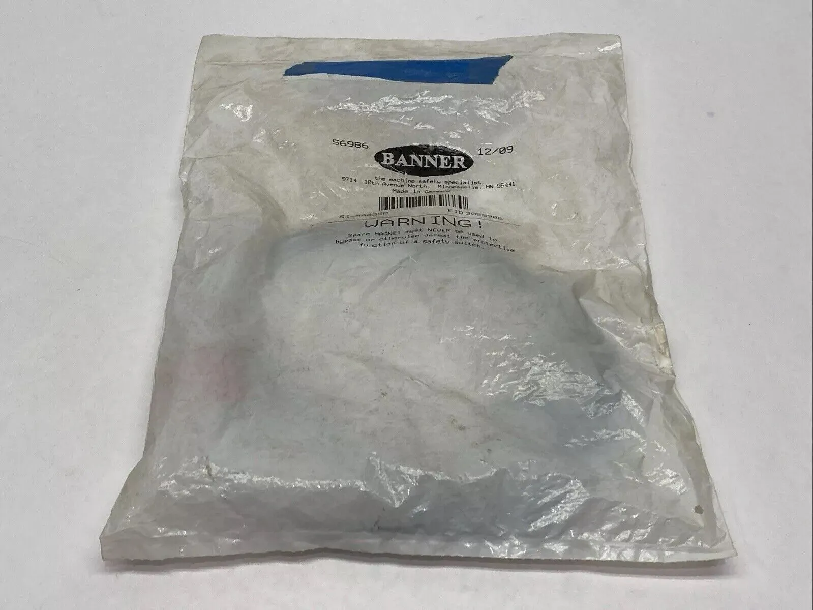 SI-MAG3SM, 56986 | Banner SI-MAG3SM SI-MAG Series Magnetic Safety Interlock Switch 56986 - New