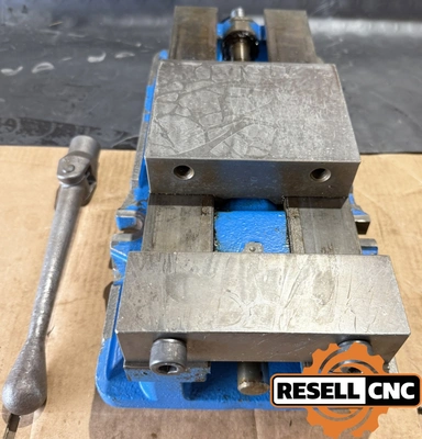 USED Kurt D688 Vise