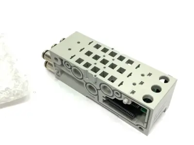 New | in-Stock Numatics Manifold Block Assembly 3-Station 501 Series 6mm Tube Parts (Hydraulics and Pneumatics) Michigan US | Maverick Industrial Sales #1399904
