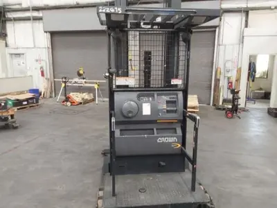 USED 2018 CROWN SP4050-30