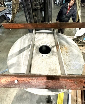 Used _UNKNOWN_ _UNKNOWN_ Dish & Cone Bottom Tanks West Virginia US | Cooper Industries #1409284