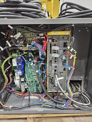 USED 2014 FANUC M-20IA