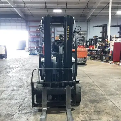 USED 2016 CROWN FC5215-50