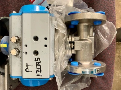 1/2" -150# Jamesbury Ball Valve Air Operated Stainless Unused