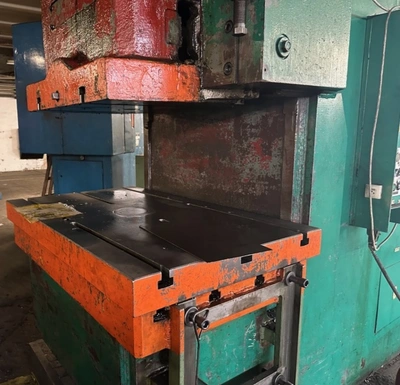 ERFURT Eccentric Press, in good working condition, visible under power