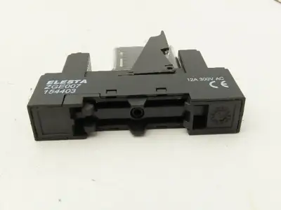 Elesta SGR282 Socket Relay With Base 24VDC 8A Lot Of 12