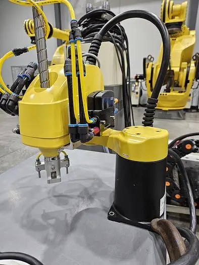 Used 2018 FANUC SR-3IA Robots Ohio US | Six Axis Solutions #397891