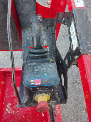 USED 2023 MEC 1330SE
