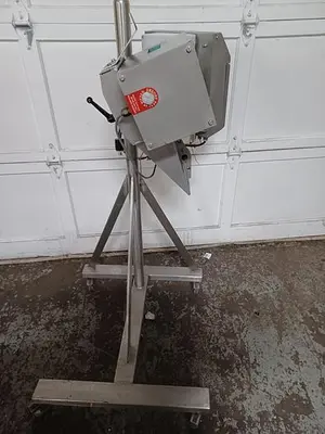 USED LOMA IQ2
