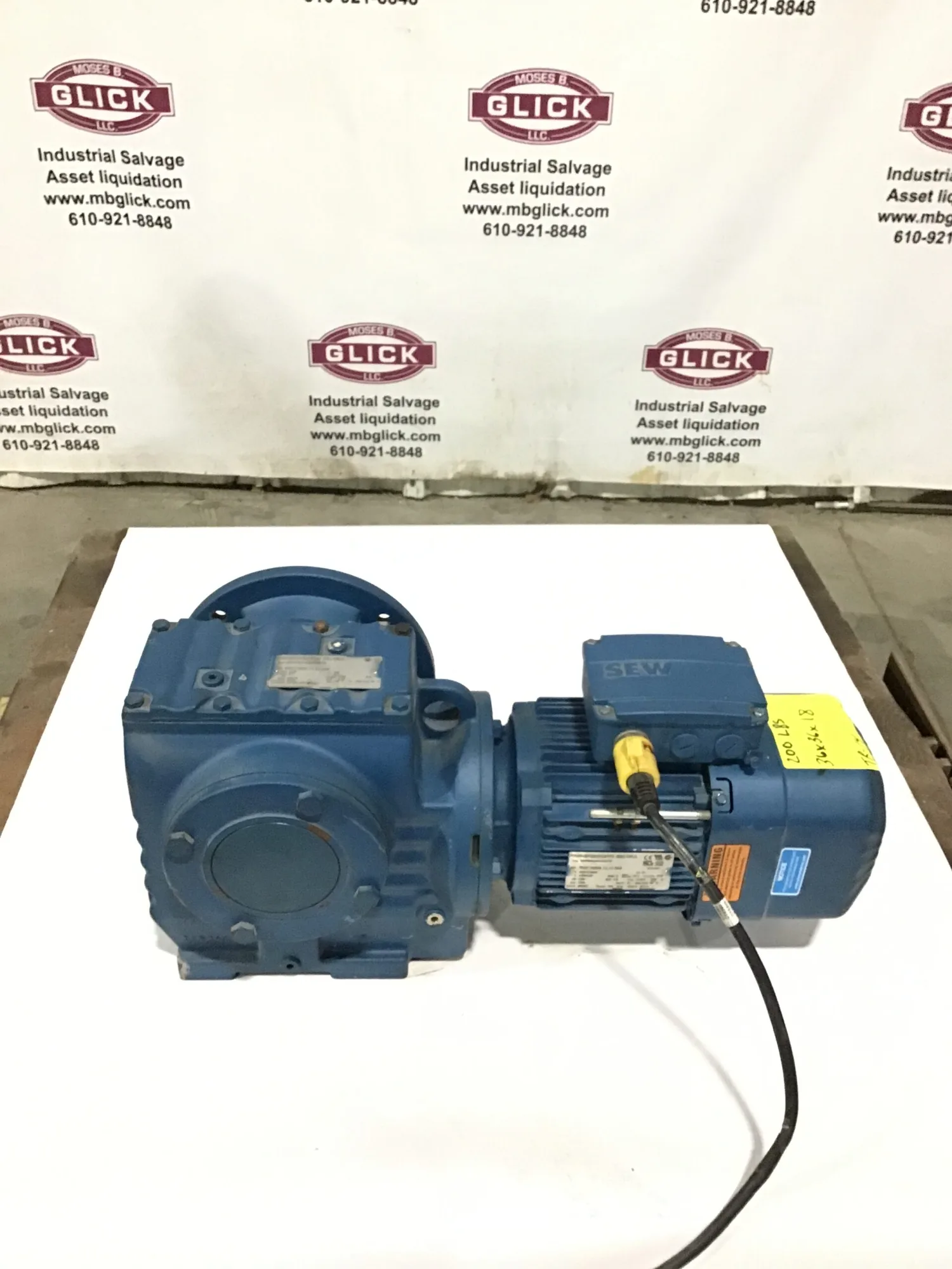 Sew-Eurodrive DRE90M4BE2HR/TF Motor Gear Reducer