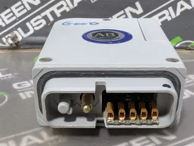 Allen Bradley 42DRU-5200 Blue Line Photoswitch Diffused Photohead Series B Used