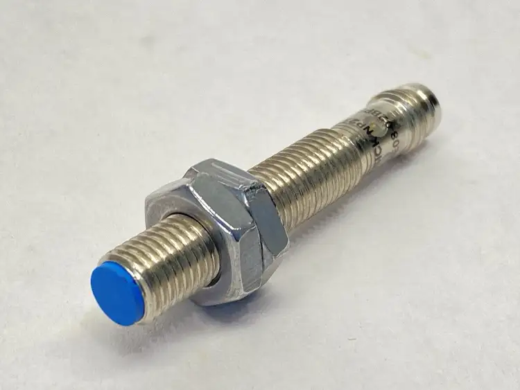 Used SICK PROXIMITY SENSOR M8 1040870 Proximity Sensors Michigan US | Maverick Industrial Sales #1089352