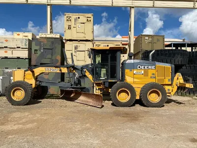2015 John Deere 772GP