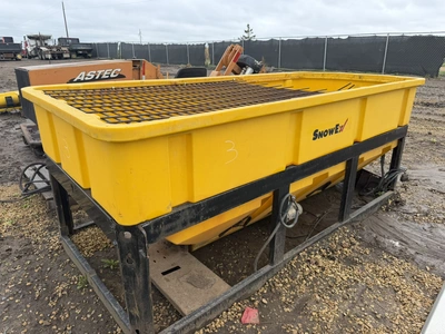 Used _UNKNOWN_ _UNKNOWN_ Dry Spreaders Minnesota US | Miedema Asset Management Group #1444344