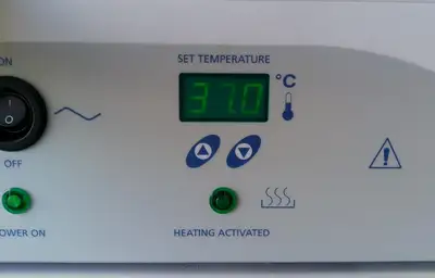 Used _UNKNOWN_ _UNKNOWN_ Thermostatic Incubators California US | R&D Laboratory Equipment #1232140