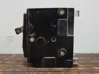 USED SQUARE D QO215