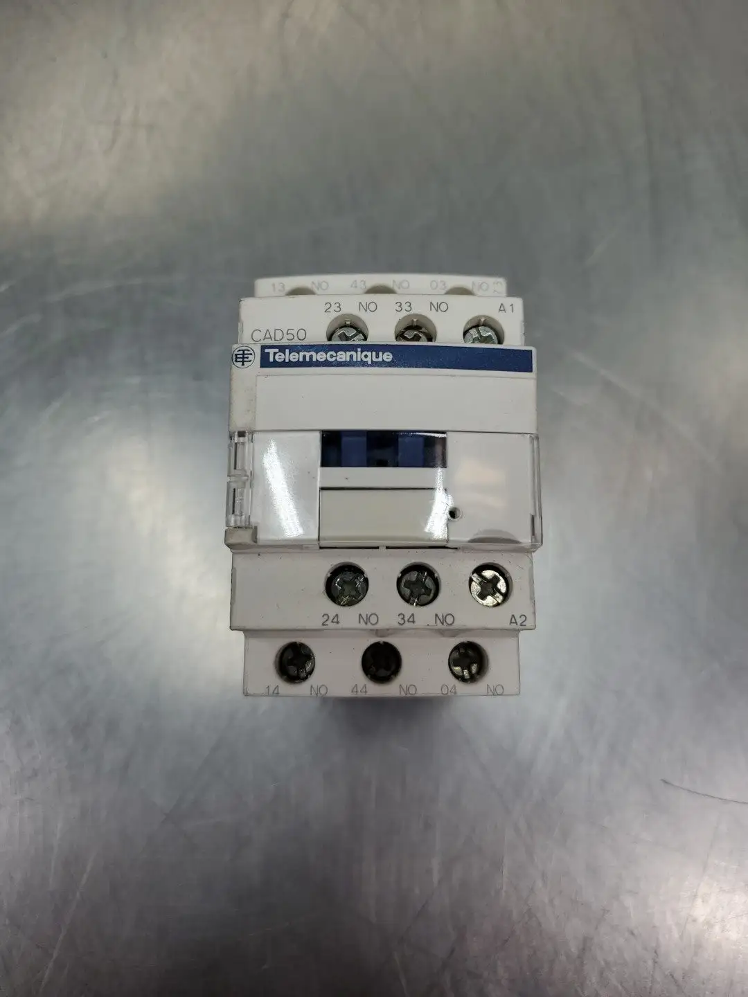 USED Telemecanique CAD50 Control Relay Contactor, 10A, 690V, 50/60HZ