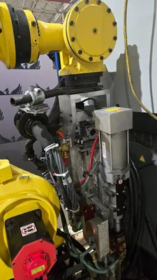 Used 2014 FANUC R-2000iB/210F + R-30iA Robots Michigan US | iGAM Industrial Marketplace #1291685