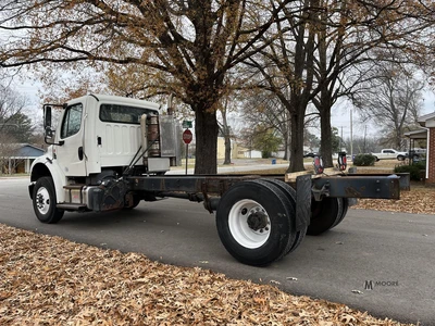 Used 2015 FREIGHTLINER BUSINESS CLASS M2 106 Reefer Trucks Tennessee US | Moore Equipment #1516697