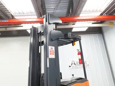 Doosan Forklift Stand On 36V Electric Pantograph Reach Truck 3241lbs 2569h 20' L