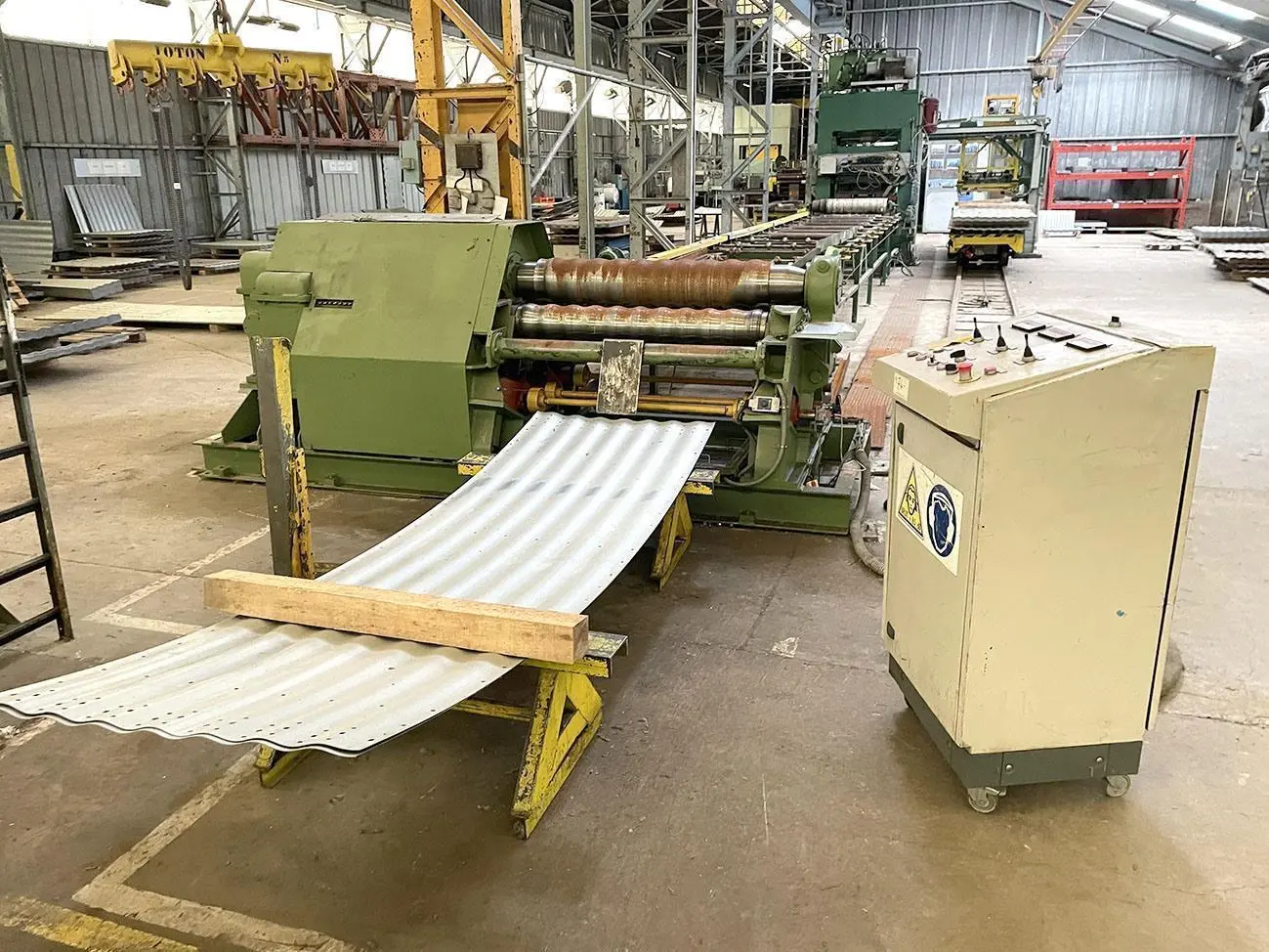 USED LISSE 1250 X 8 MM CORRUGATED